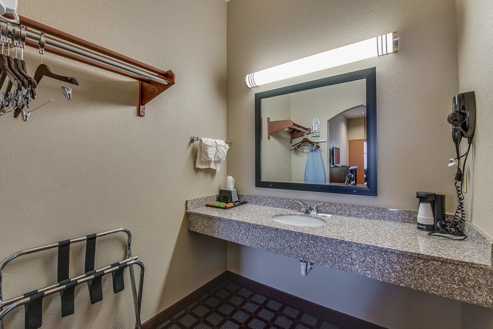 Executive Inn & Suites Cushing エクステリア 写真